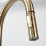 Cap cu aerator pentru baterie de bucătărie REA Fresh Brush Gold - imagine 2