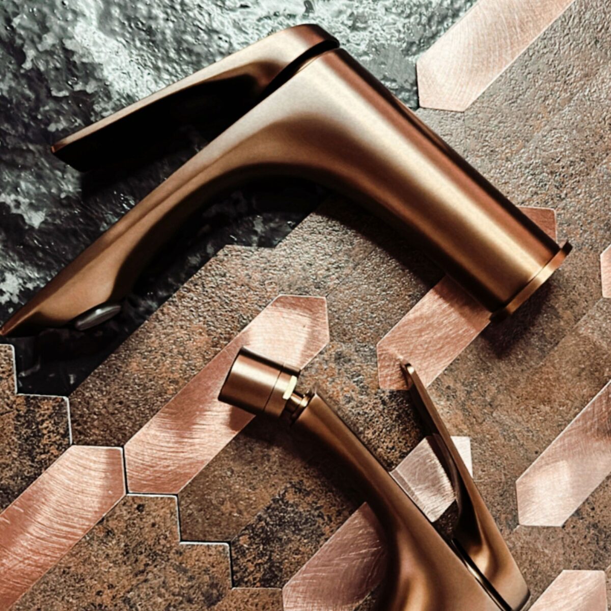 Baterie pentru baie Rea AVALON Copper Brush High - imagine 3